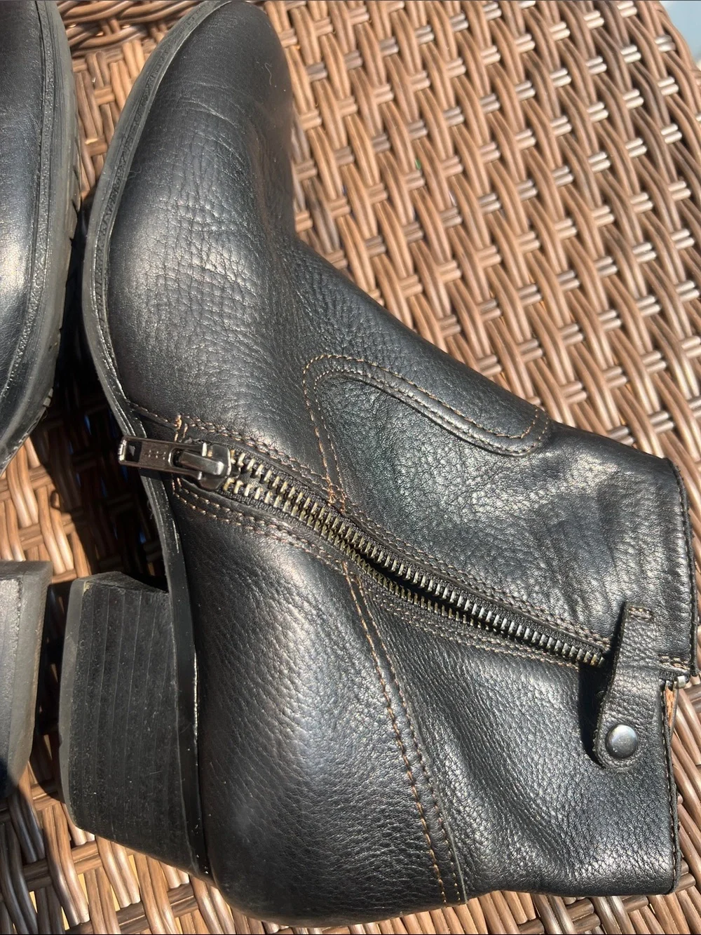Sofft Black Leather Ankle Booties with Side Zip